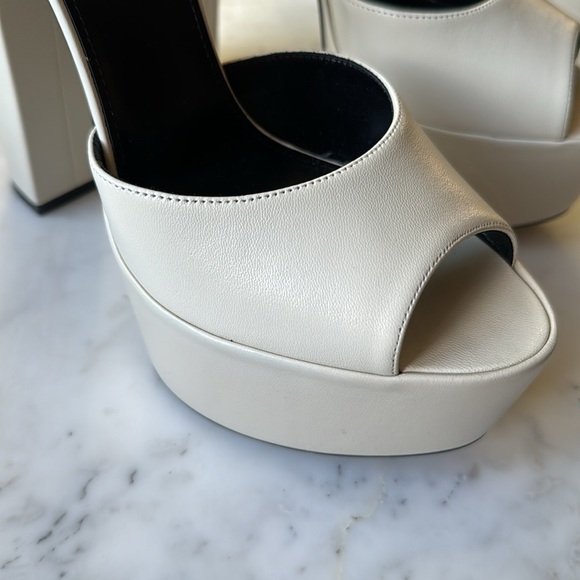 Brand new Saint Laurent platform heels - Picture 5 of 7